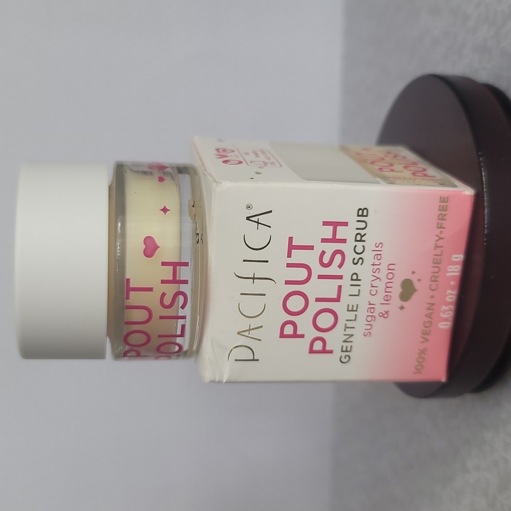 Pacifica Pout Polish Gentle Lip Scrub - Sugar Crystals & Lemon